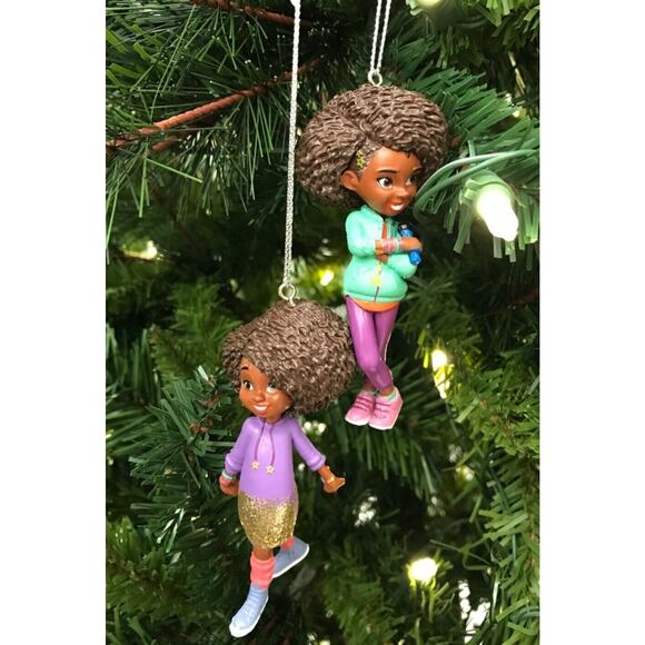 Karma's World 2 Grant Girl Ornaments Christmas Tree - Microphone Dance NWT - Picture 1 of 8